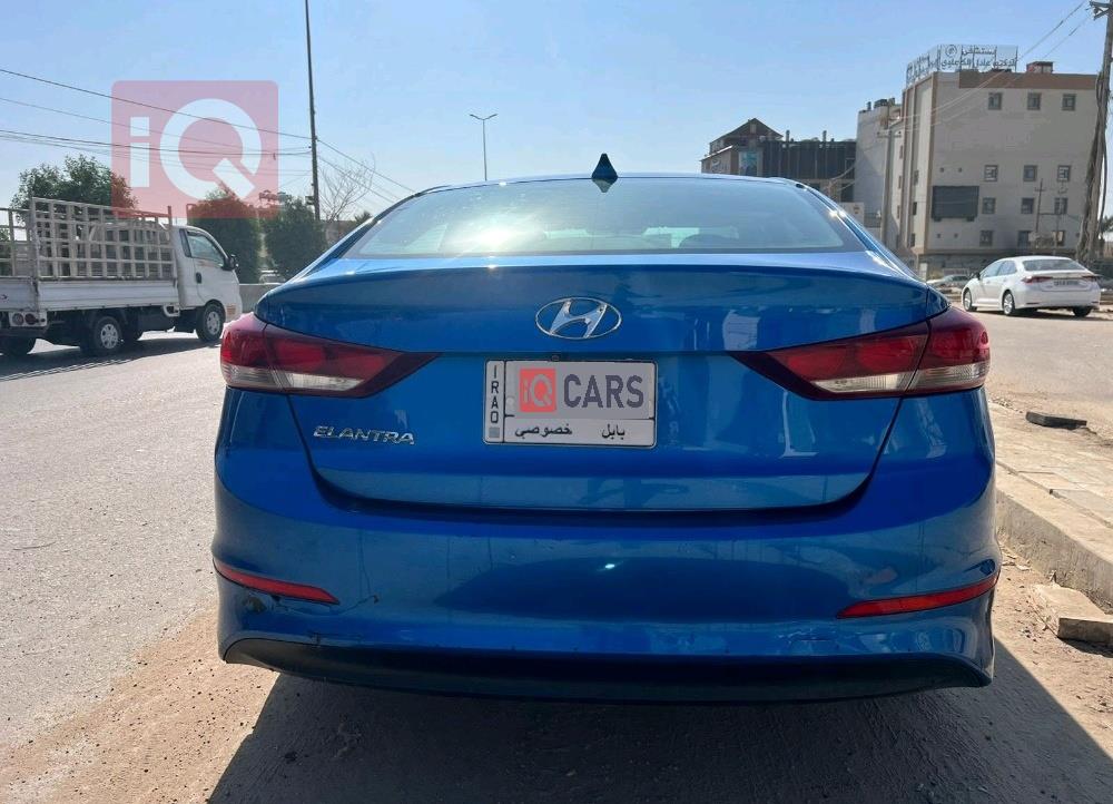 هیۆندای ئەلەنترا